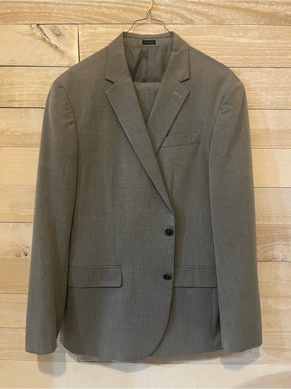 J. Ferrar Men's Gray Suit Set
